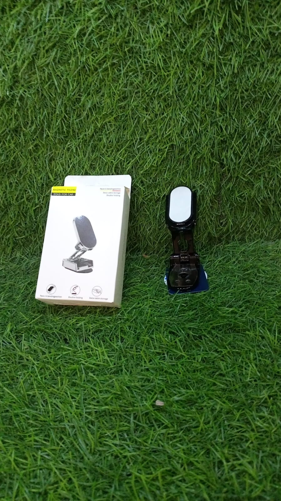 360Â° Rotating Magnetic Car Phone Holder