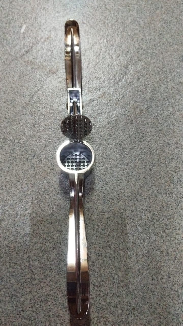 Crush, Mince, and Flavor — Effortless Cooking Made Simple!