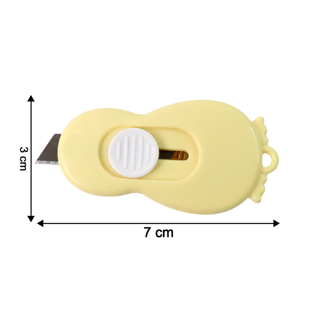 Cut Smart, Cut Safe – Your Handy Everyday Mini Cutter!