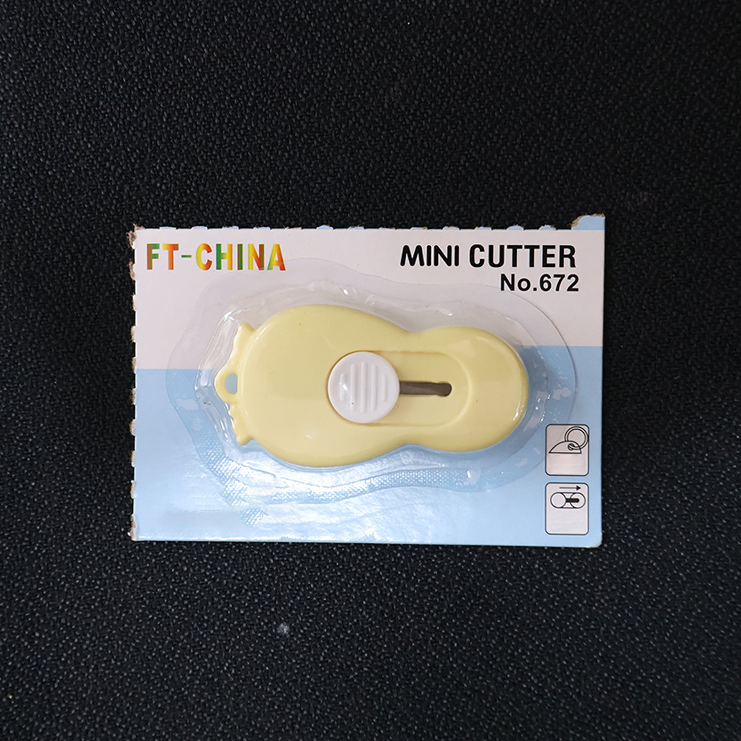 Cut Smart, Cut Safe – Your Handy Everyday Mini Cutter!